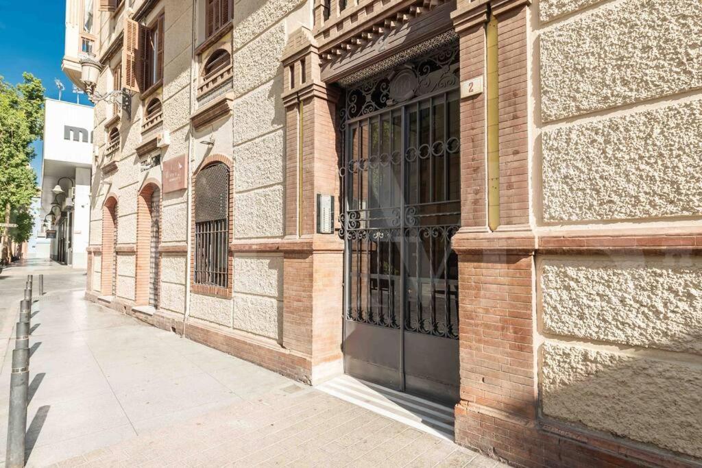 Modern Apartment Next To The Cervantes Theatre By Rems Malaga Ngoại thất bức ảnh