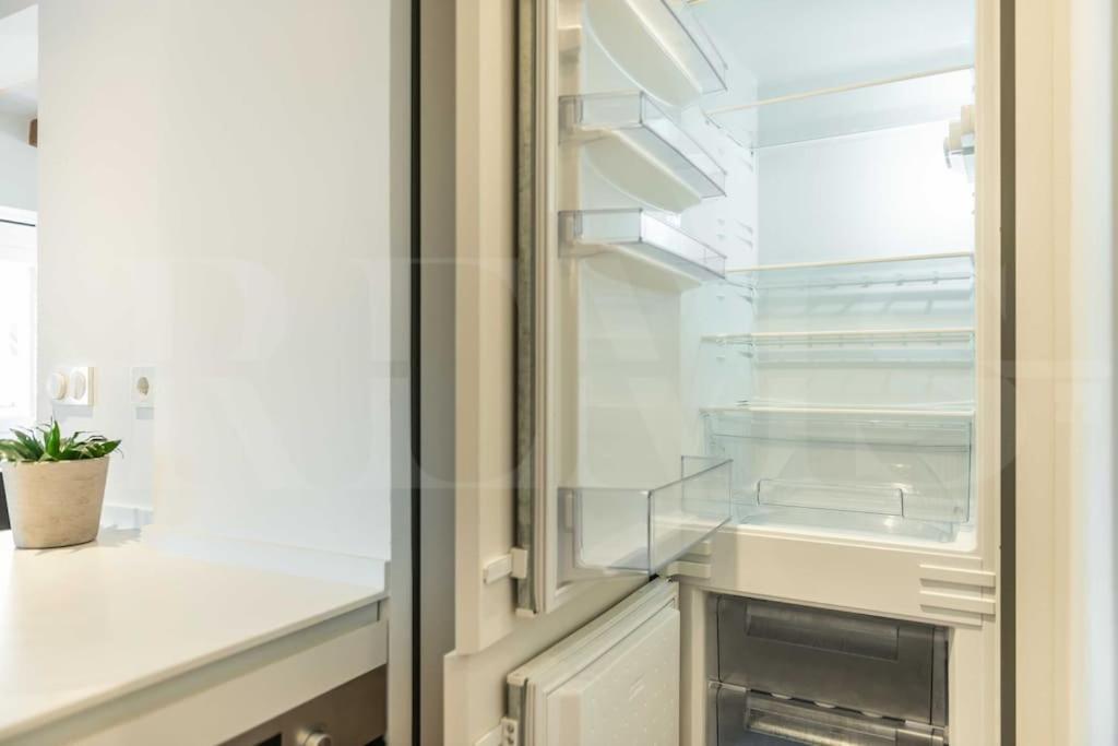Modern Apartment Next To The Cervantes Theatre By Rems Malaga Ngoại thất bức ảnh