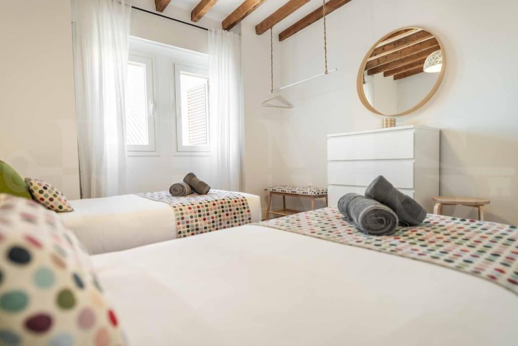 Modern Apartment Next To The Cervantes Theatre By Rems Malaga Ngoại thất bức ảnh